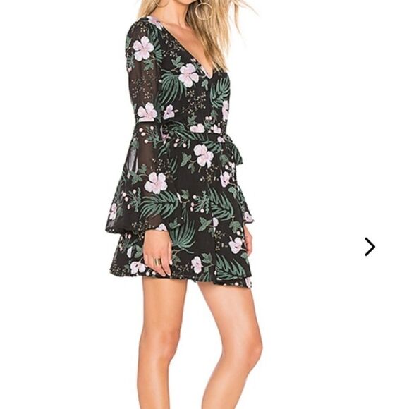 NWT Lovers + Friends Lila Embroidered Mini Dress - Picture 2 of 7